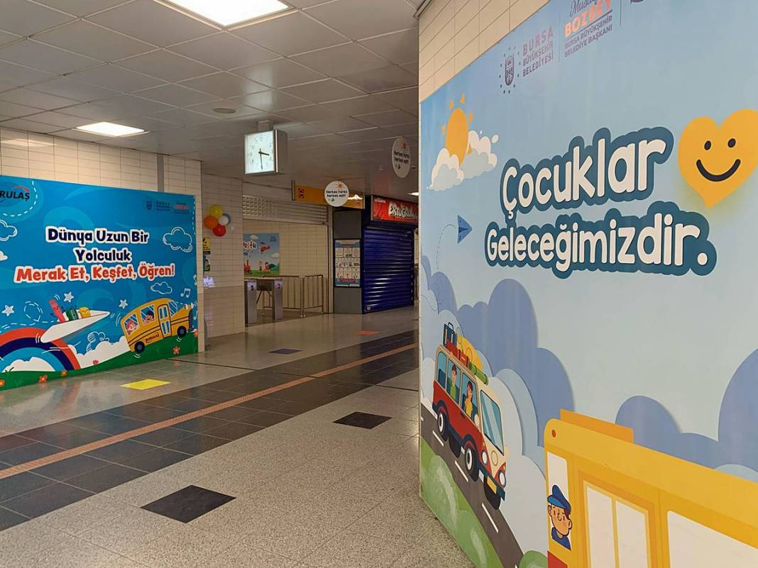 Çocuklar, bu metro istasyonundan çıkmayacak! Bursa'da 'Çocuk Dostu Metro İstasyonu' hizmete girdi 4